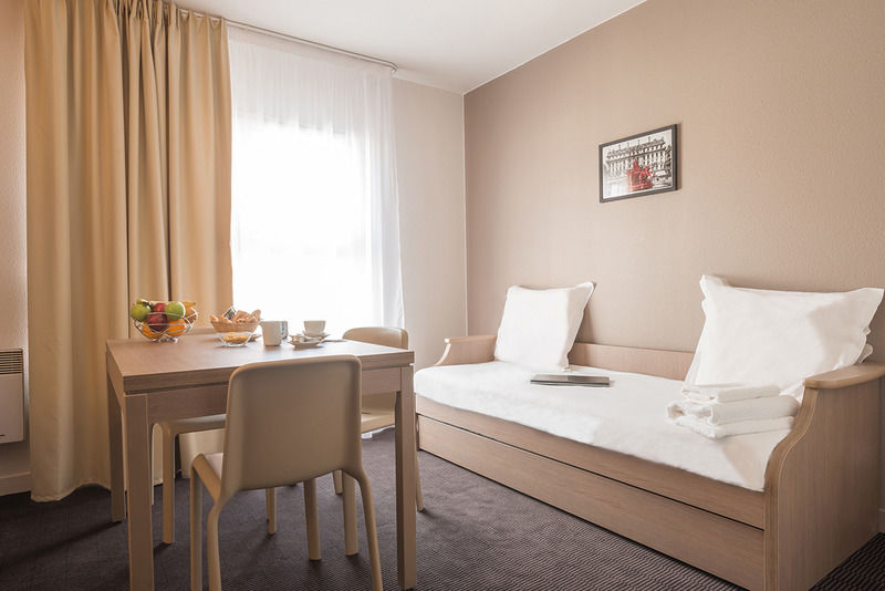 Zenitude Hotel-Residences مانيي لي أمو المظهر الخارجي الصورة